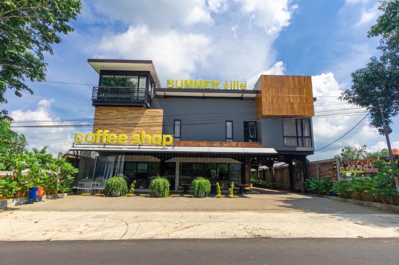 Hotel Summerville Маяленгка Экстерьер фото